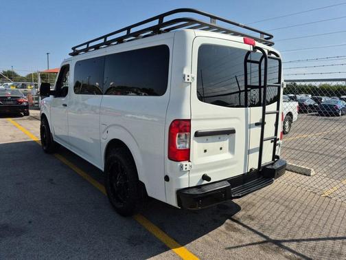 2017 Nissan NV Passenger NV3500 HD SV V6