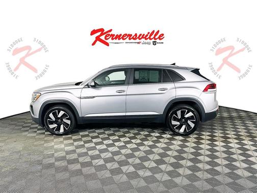 2024 Volkswagen Atlas Cross Sport 2.0T SE w/Technology 4MOTION