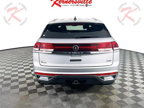 2024 Volkswagen Atlas Cross Sport 2.0T SE w/Technology 4MOTION