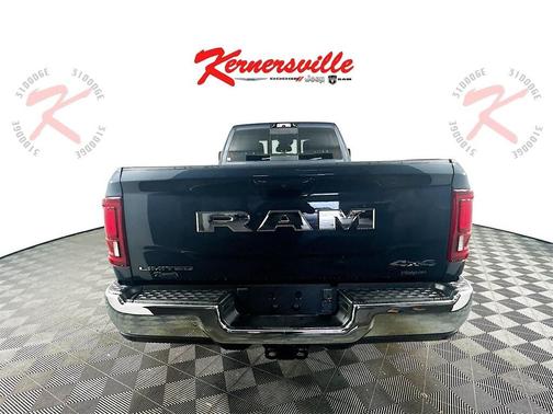2025 RAM 3500 Limited Crew Cab 4x4 8' Box