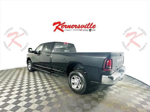 2025 RAM 2500 Tradesman Crew Cab 4x4 8' Box