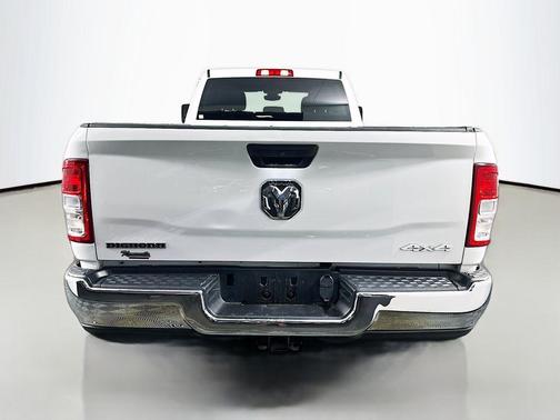 2024 RAM 2500 Big Horn Crew Cab 4x4 8' Box