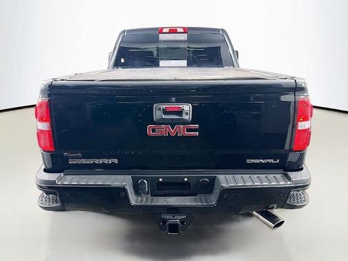 2015 GMC Sierra 3500 Denali