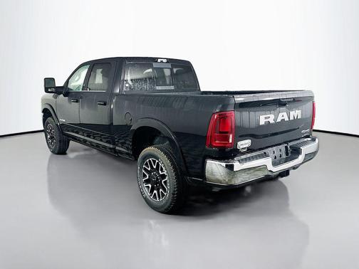 Diamond Black Crystal Pearlcoat 2026 RAM 2500 Longhorn