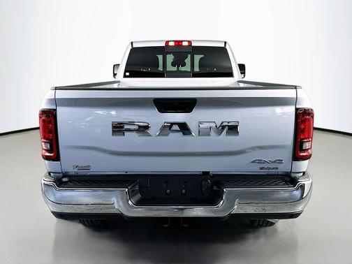 Silver Zynith 2026 RAM 2500 Tradesman Crew Cab 4x4 8' Box