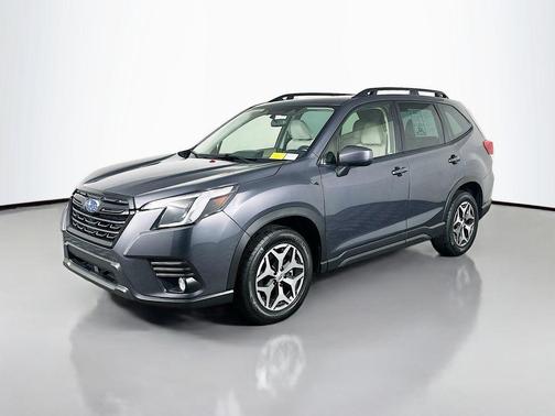 Magnetite Gray Metallic 2023 Subaru Forester Premium