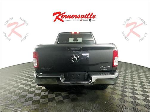 2022 RAM 2500 Big Horn Crew Cab 4x4 6'4' Box