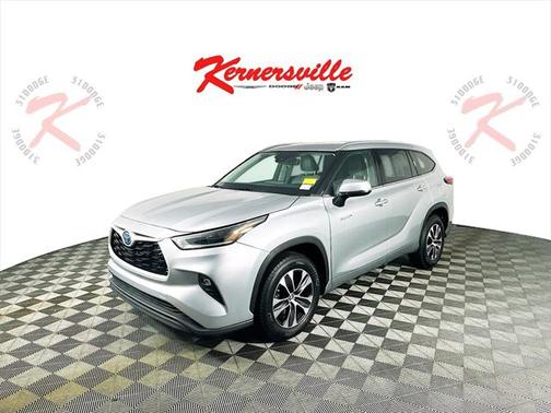 2021 Toyota Highlander Hybrid XLE