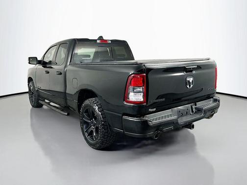 Diamond Black Crystal Pearlcoat 2021 RAM 1500 Big Horn/Lone Star