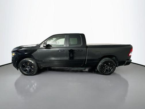 Diamond Black Crystal Pearlcoat 2021 RAM 1500 Big Horn/Lone Star