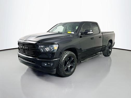 Diamond Black Crystal Pearlcoat 2021 RAM 1500 Big Horn/Lone Star