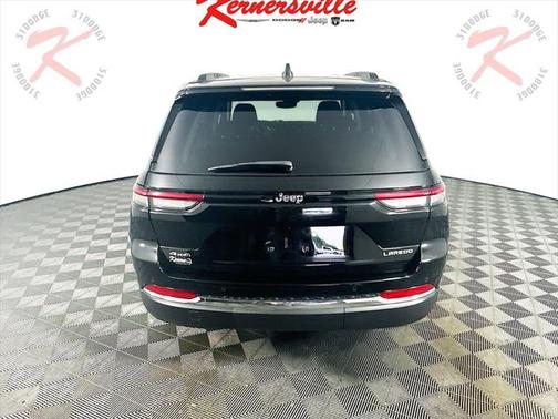 2022 Jeep Grand Cherokee Laredo