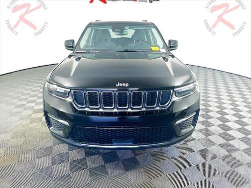 2022 Jeep Grand Cherokee Laredo
