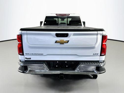 Summit White 2024 Chevrolet Silverado 3500 LTZ