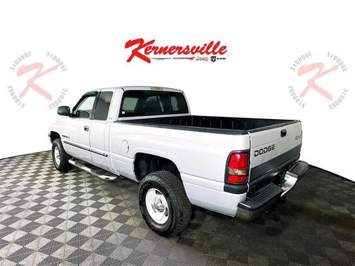2001 Dodge Ram 1500 139 WB