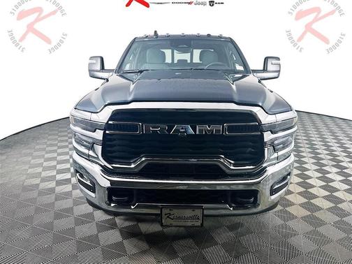 2025 RAM 2500 Tradesman Crew Cab 4x4 6'4' Box