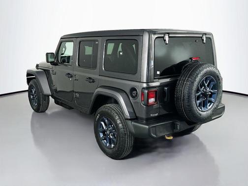Granite Crystal Metallic Clearcoat 2026 Jeep Wrangler 85th Anniversary