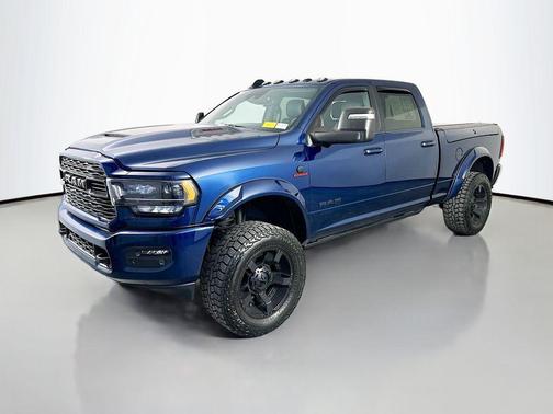 Patriot Blue Pearlcoat 2023 RAM 2500 Limited Crew Cab 4x4 6'4' Box