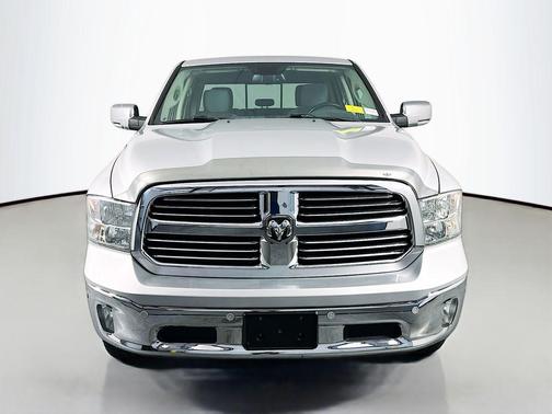 Bright Silver Metallic Clearcoat 2018 RAM 1500 Big Horn