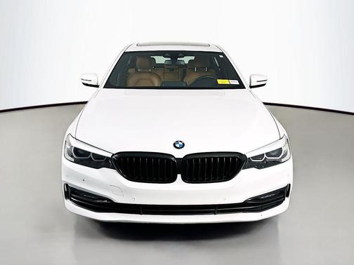 Alpine White 2018 BMW 530 530i
