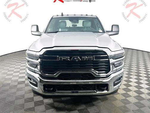 2026 RAM 2500 Tradesman Crew Cab 4x2 8' Box