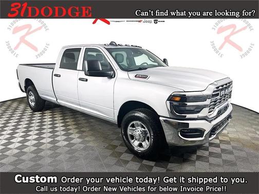 2026 RAM 2500 Tradesman Crew Cab 4x2 8' Box
