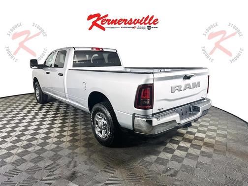 2026 RAM 2500 Tradesman Crew Cab 4x2 8' Box