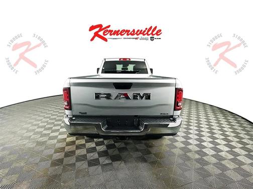 2026 RAM 2500 Tradesman Crew Cab 4x2 8' Box