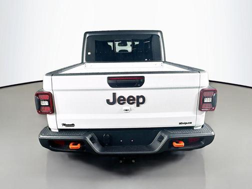 2026 Jeep Gladiator Mojave 4x4