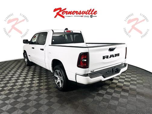 2025 RAM 1500 Express