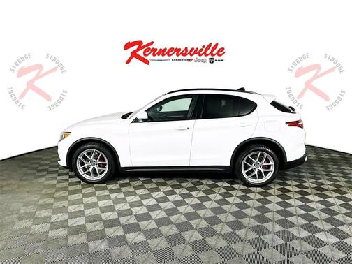 2019 Alfa Romeo Stelvio Sport