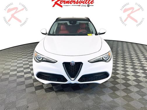 2019 Alfa Romeo Stelvio Sport