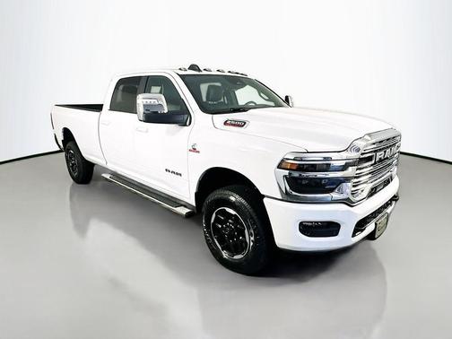 2025 RAM 2500 Laramie Crew Cab 4x4 8' Box