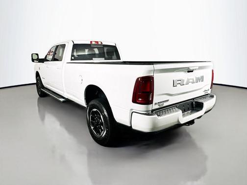 2025 RAM 2500 Laramie Crew Cab 4x4 8' Box
