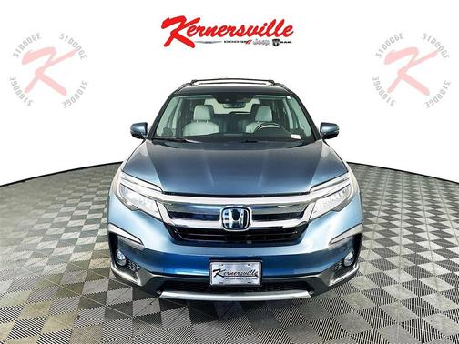 2022 Honda Pilot Touring 8-Passenger
