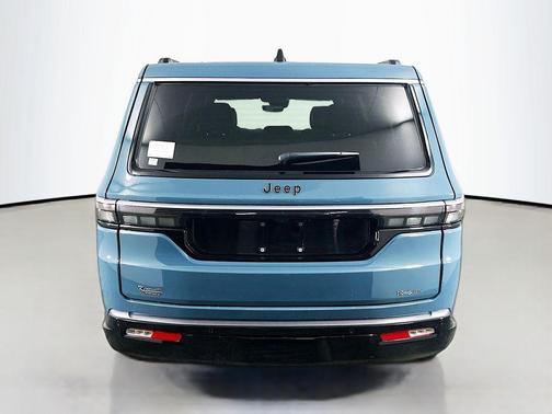 2026 Jeep Grand Wagoneer L 4x2