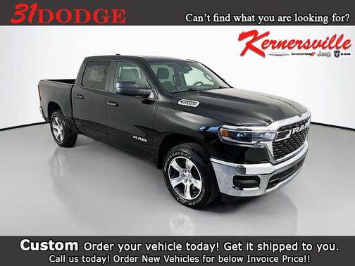 Diamond Black Crystal Pearlcoat 2026 RAM 1500 Tradesman