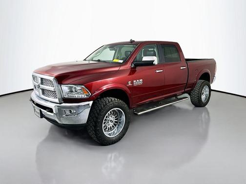 Delmonico Red Pearlcoat 2018 RAM 2500 Laramie Crew Cab 4x4 6'4' Box