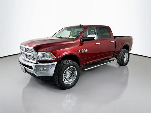 Delmonico Red Pearlcoat 2018 RAM 2500 Laramie Crew Cab 4x4 6'4' Box