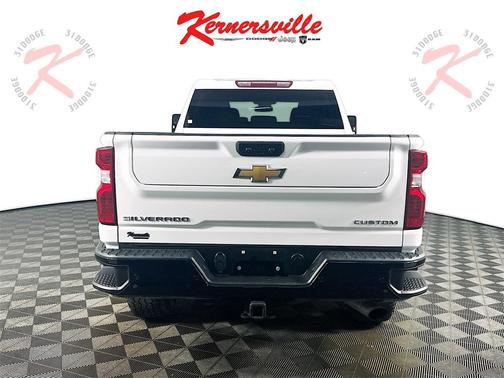 2024 Chevrolet Silverado 2500 Custom