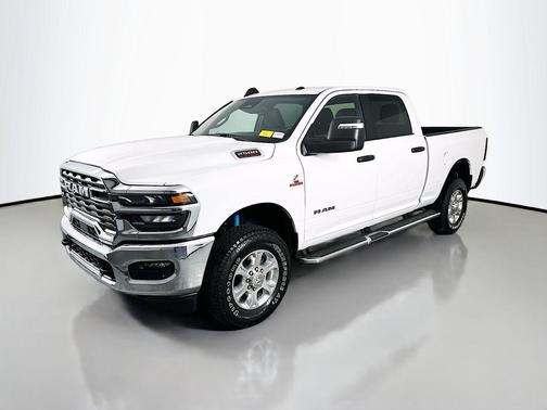 Bright White Clearcoat 2025 RAM 2500 Big Horn Crew Cab 4x4 6'4' Box