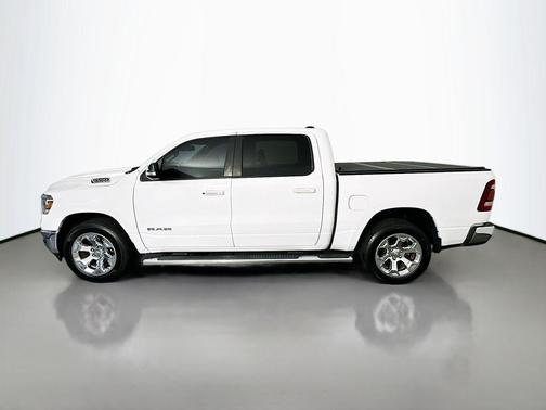 Bright White Clearcoat 2019 RAM 1500 Big Horn