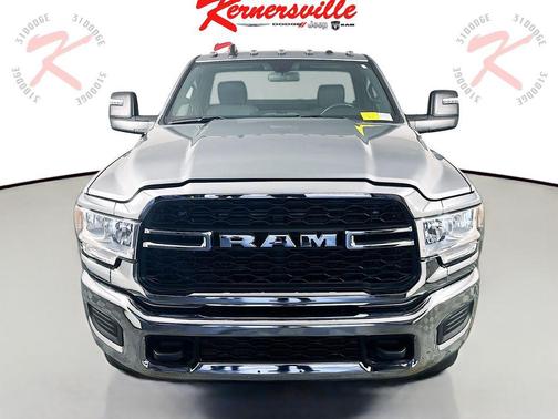 2024 RAM 2500 Tradesman Regular Cab 4x2 8' Box