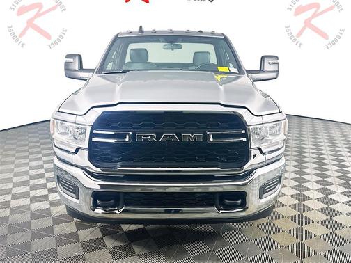 2024 RAM 2500 Tradesman Regular Cab 4x2 8' Box