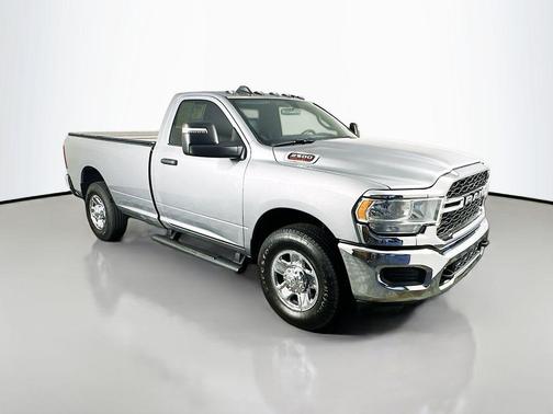 2024 RAM 2500 Tradesman Regular Cab 4x2 8' Box