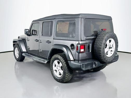 Granite Crystal Metallic Clearcoat 2022 Jeep Wrangler Unlimited Sport