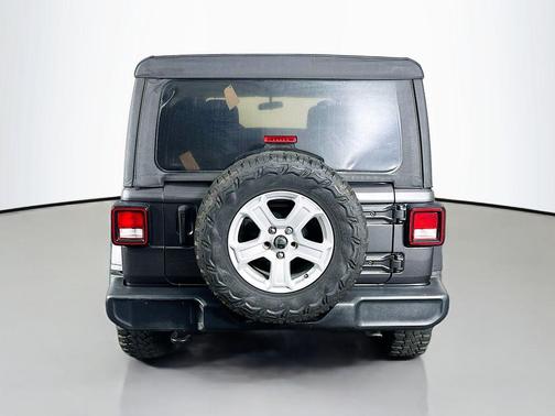 Granite Crystal Metallic Clearcoat 2022 Jeep Wrangler Unlimited Sport