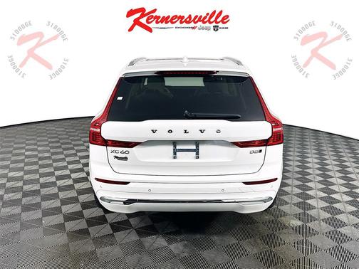 2023 Volvo XC60 B5 Plus Bright Theme