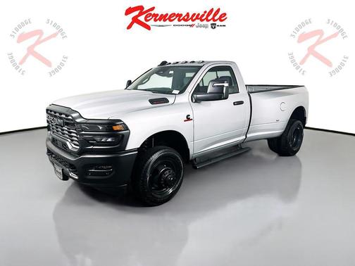 2026 RAM 3500 Tradesman Regular Cab 4x4 8' Box