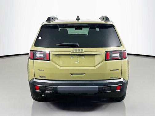 '41 2026 Jeep Cherokee Laredo 4x4